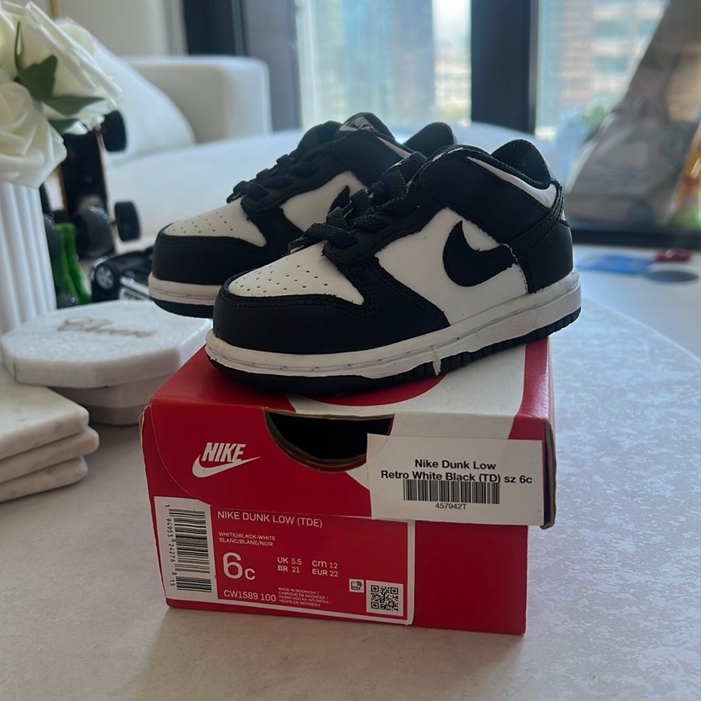 Nike Dunk Low Panda Kids Size 6